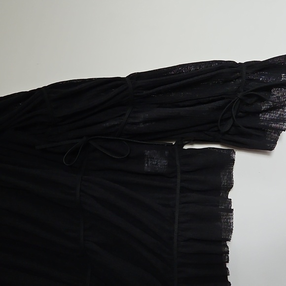 Kinly Ruched Top Size Small - Picture 5 of 12